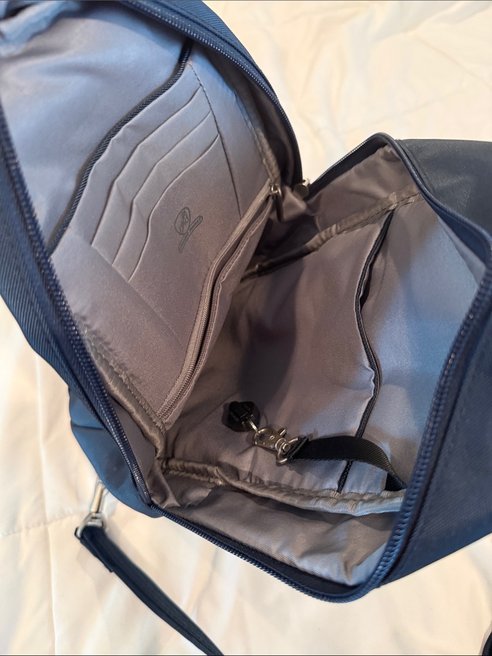 Travelon Navy Sling Crossbody Bag for Men - Picture 3 of 3